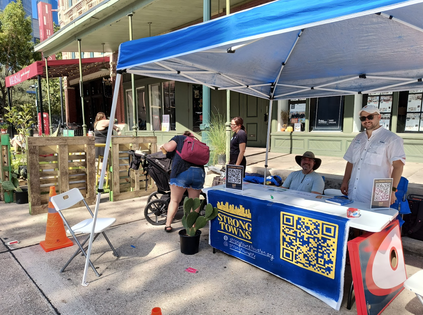 Flea market at Landsdowne